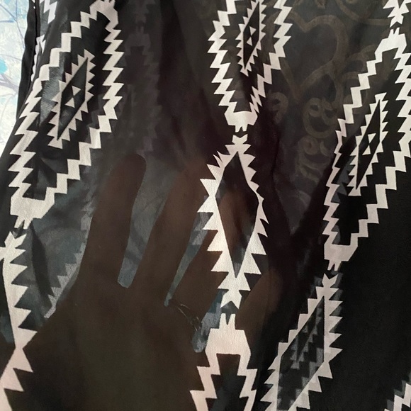 Aztec Sheer Lace Back Top - Picture 5 of 8